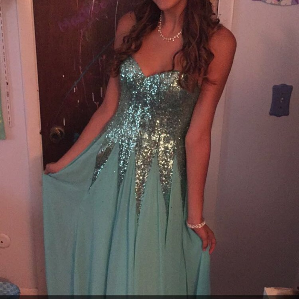 Teal Prom dress